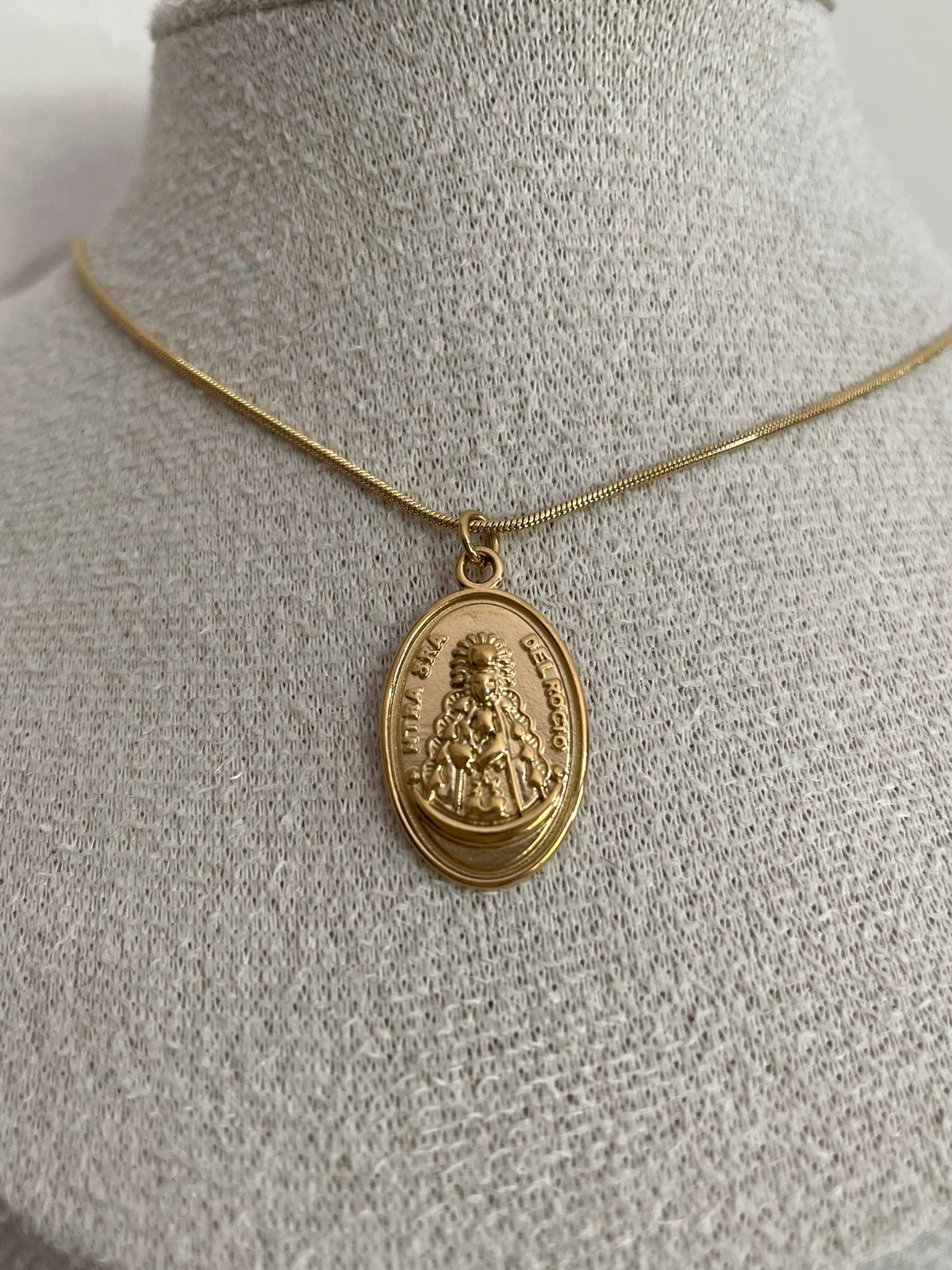 GARGANTILLA VIRGEN DEL ROCÍO